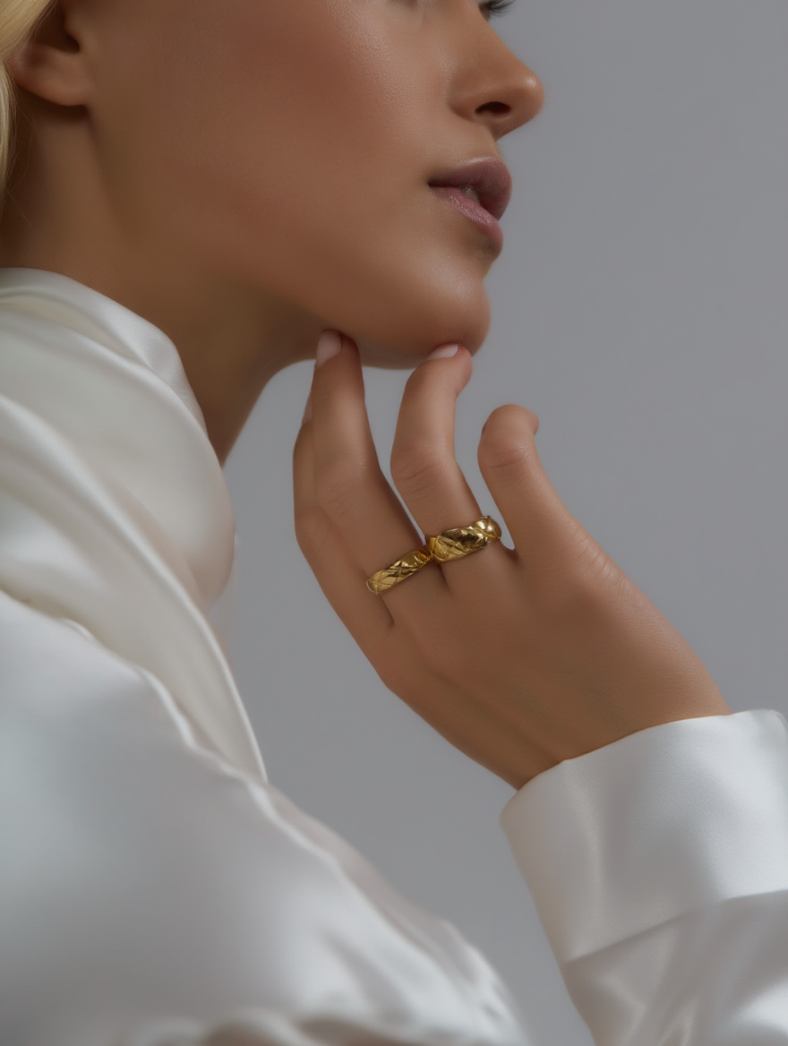 Aubrey Thick Band – Gold