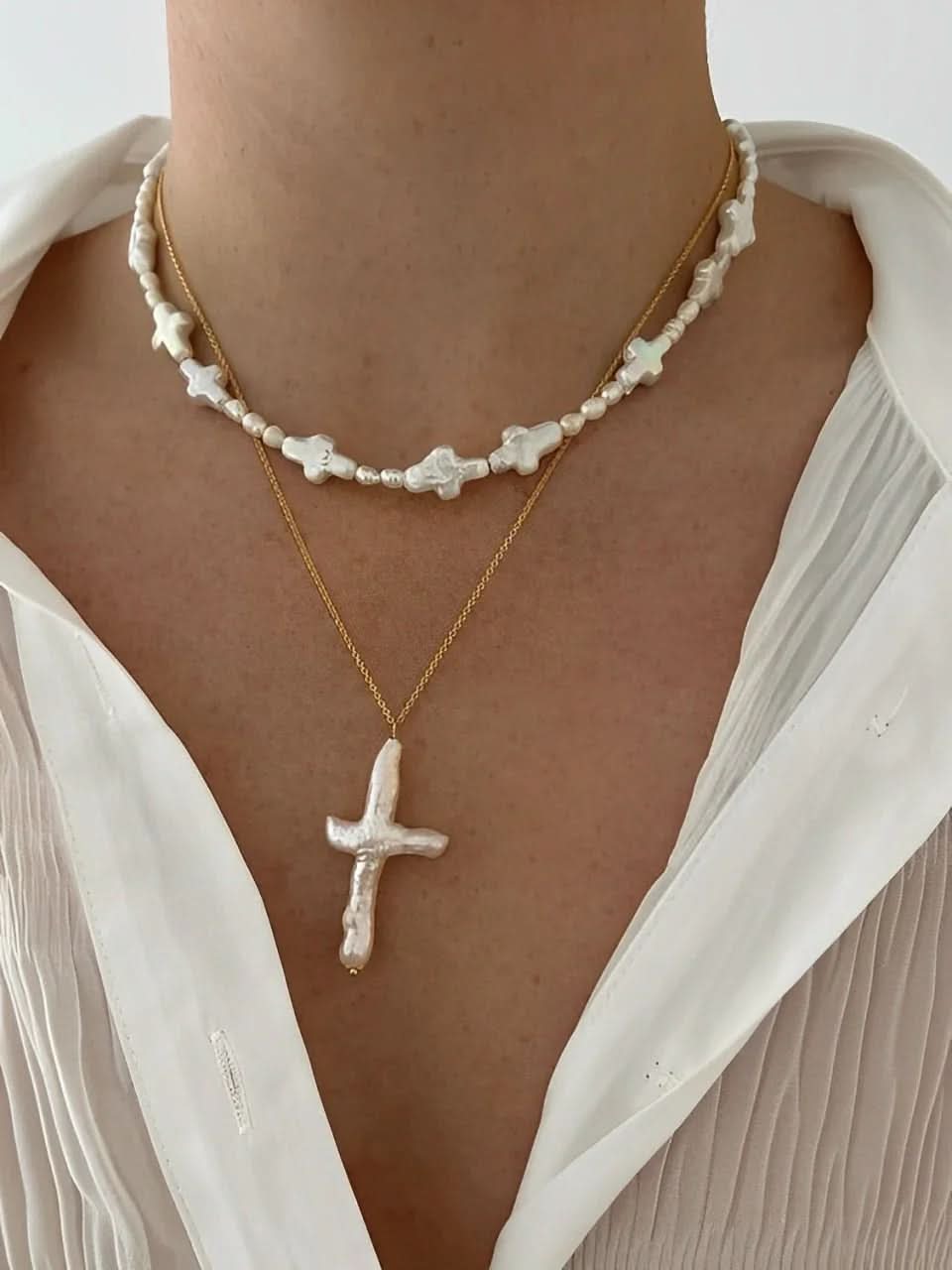 Baroque Pearl Cross