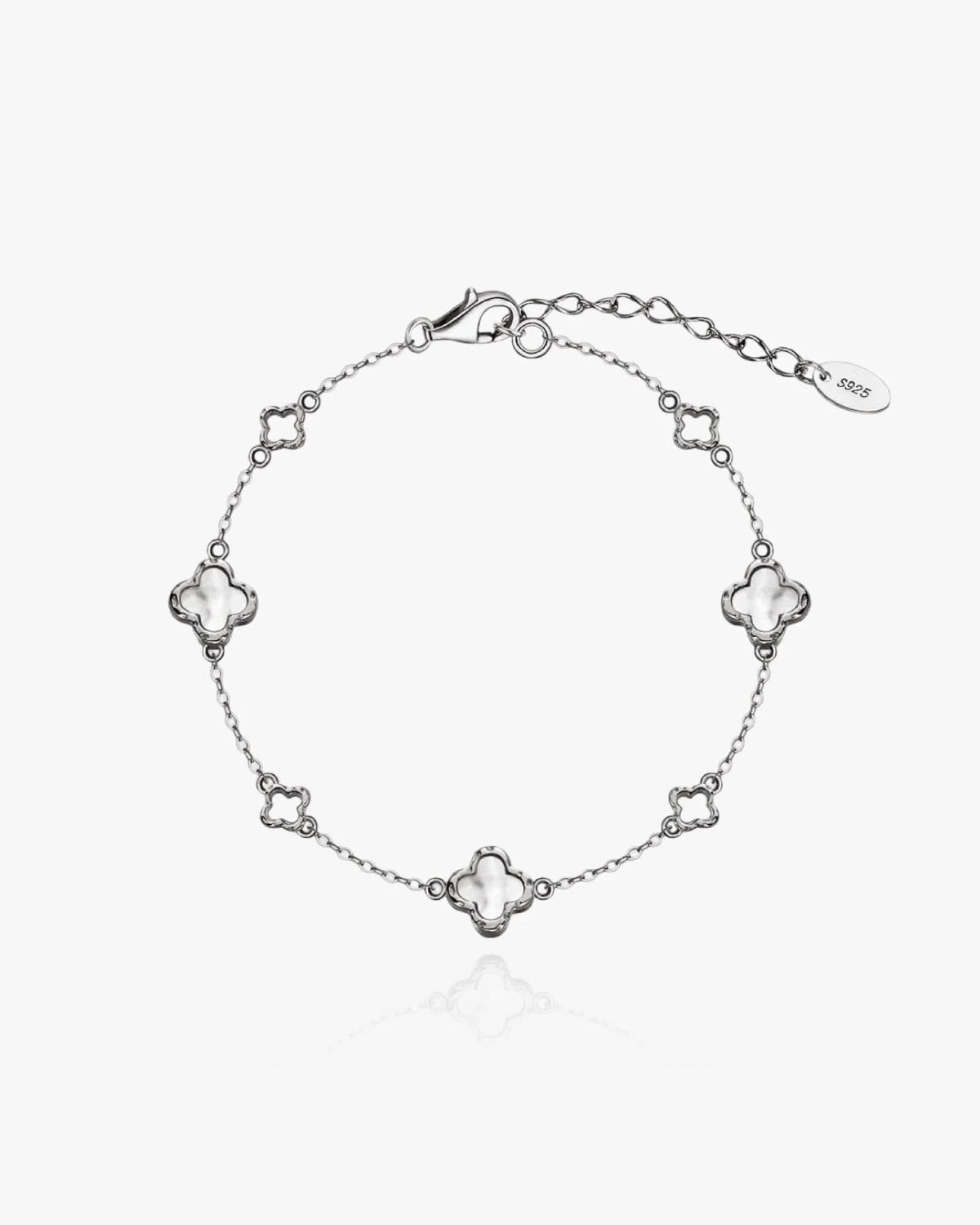Dainty Clover Bracelet