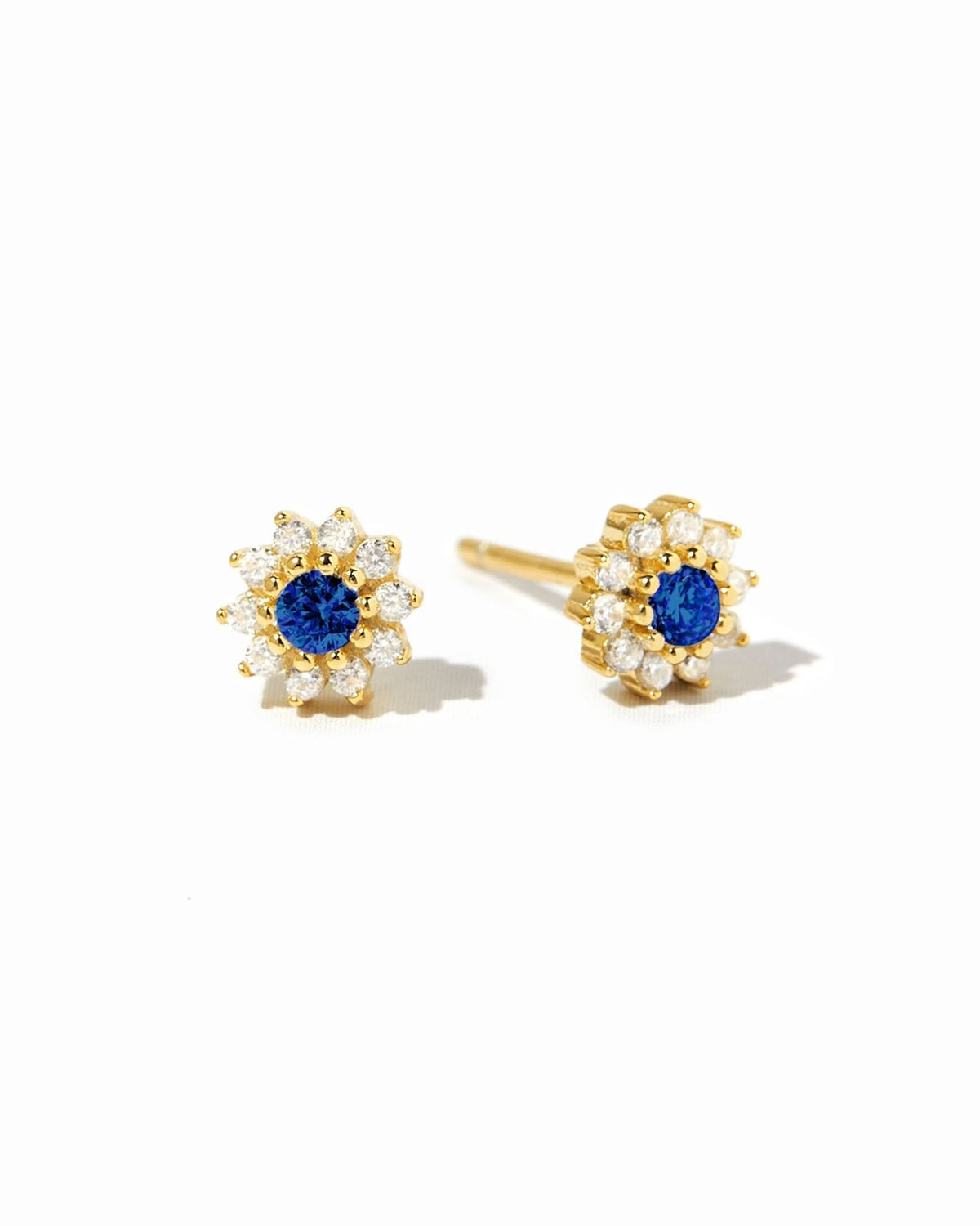 Dainty Flower Studs