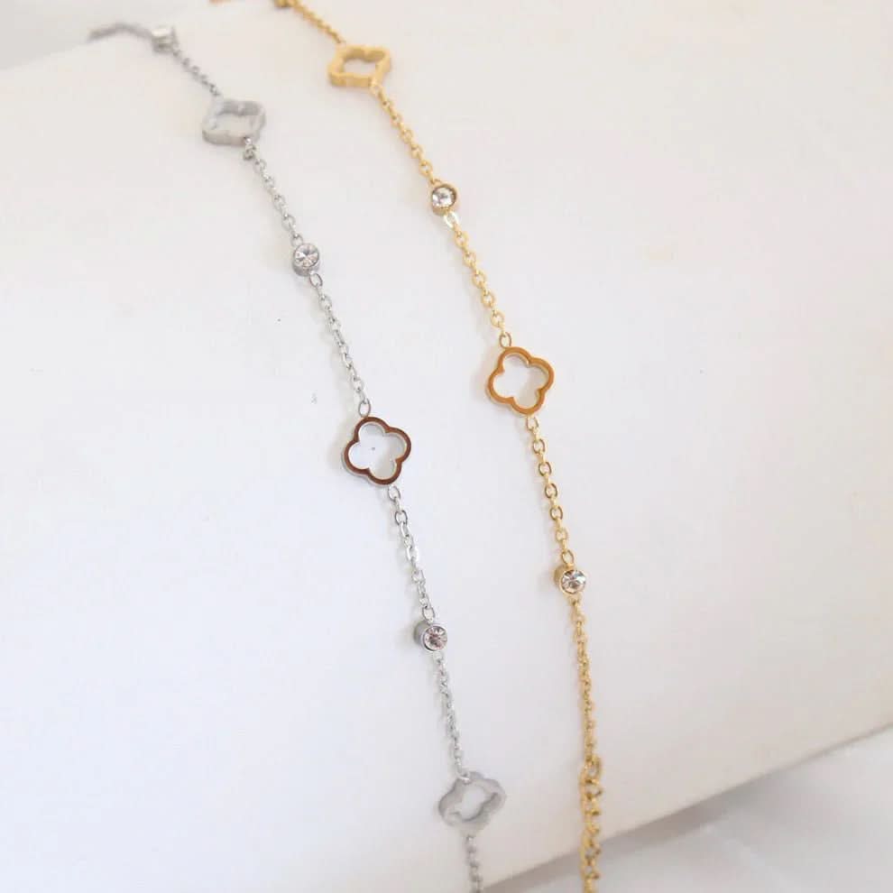 Hollow Out Clover Bracelet