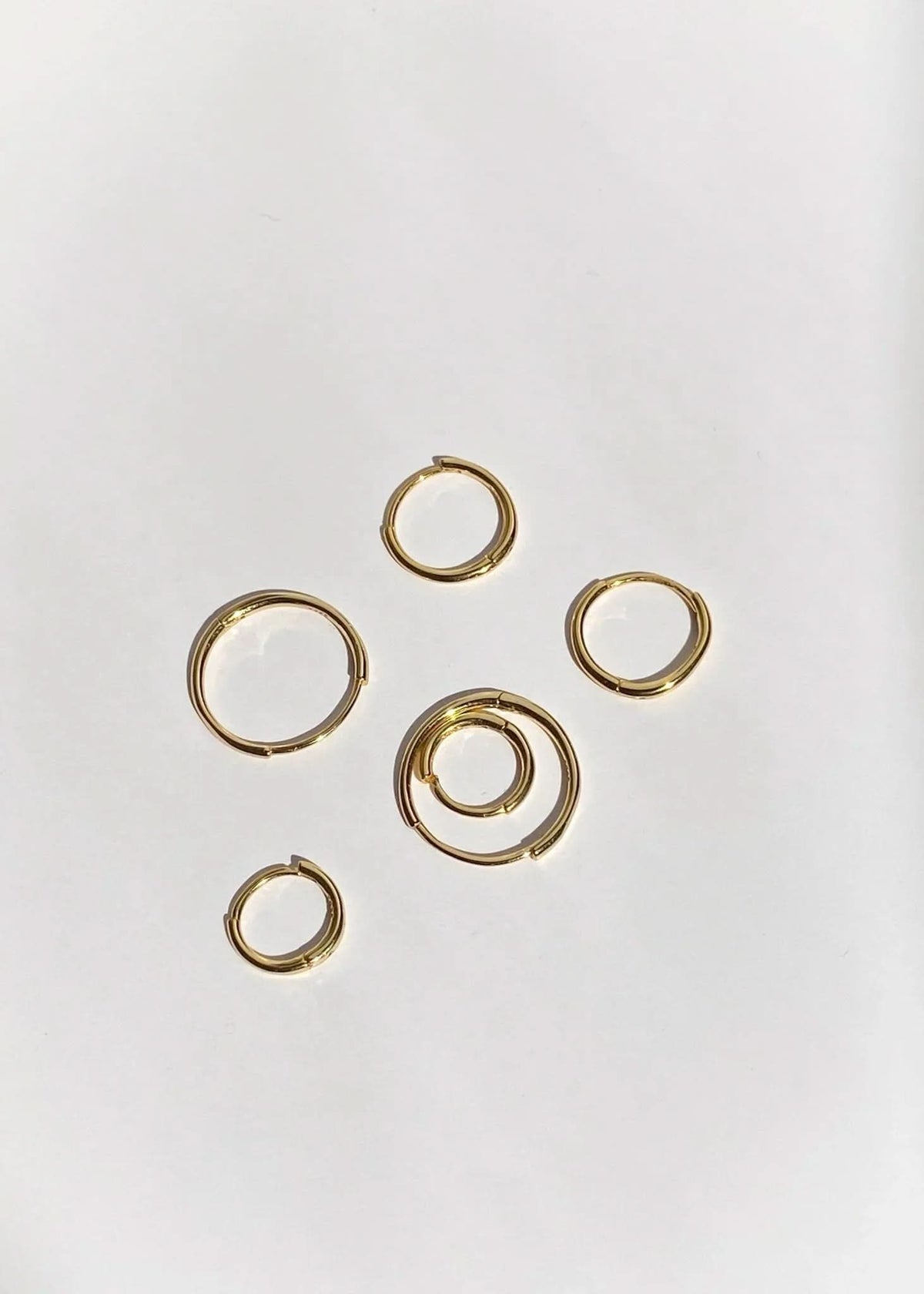 Cova Earrings - Gold Huggies