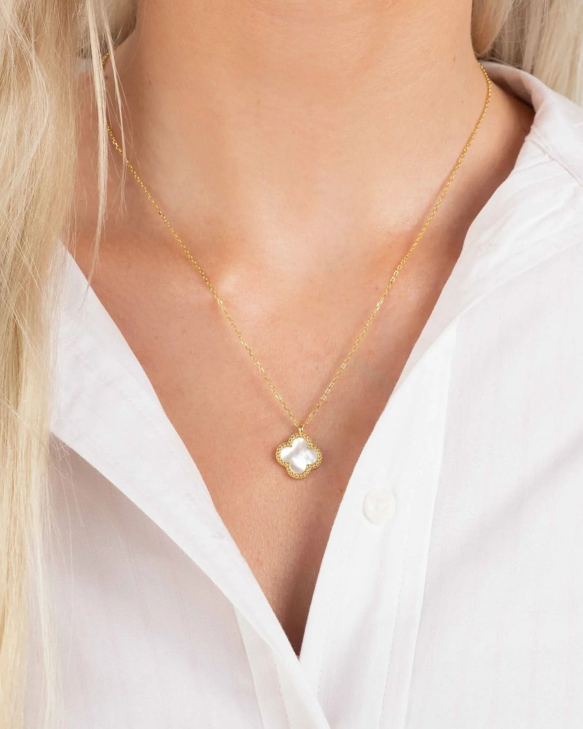 Mother of Pearl Clover Necklace
